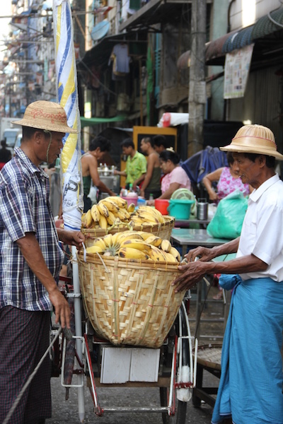 Banana selling Yangon